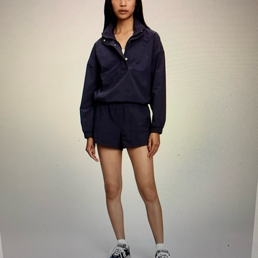 Gapfit Runaround shorts navy size Medium